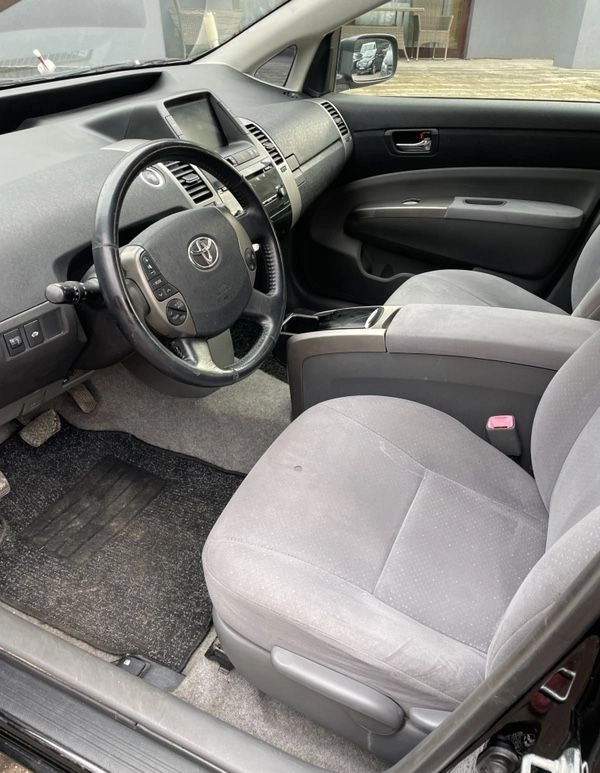 Toyota Prius cena 24500 przebieg: 205000, rok produkcji 2008 z Zielonka małe 232